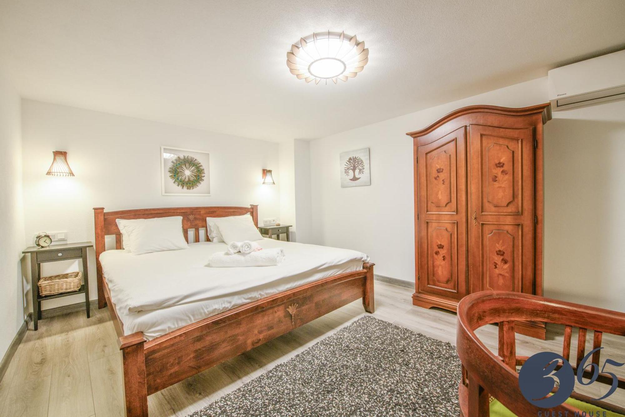 365 Guest House Hunedoara Dış mekan fotoğraf