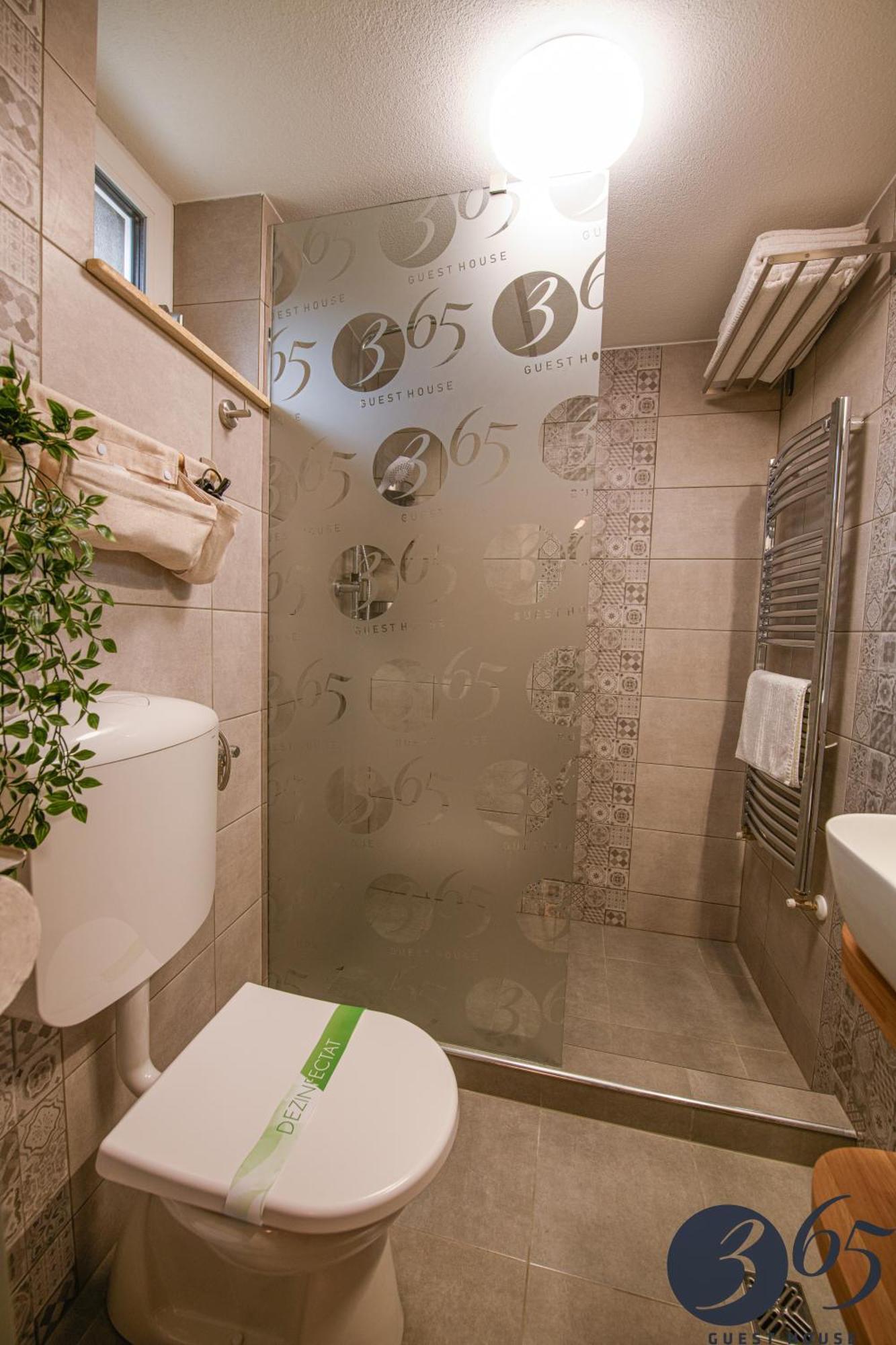 365 Guest House Hunedoara Dış mekan fotoğraf